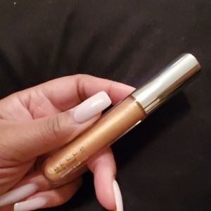 Becca glow gloss